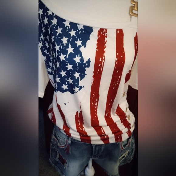 🌞Cold Shoulder Top Size L - Picture 4 of 4